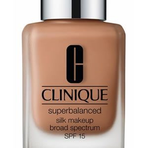 Superbalanced Silk Makeup Broad Spectrum 15