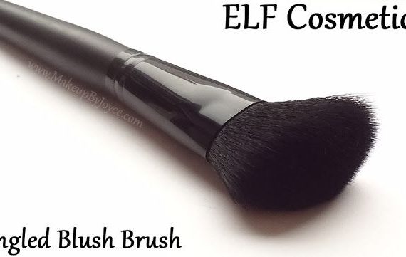 Studio Angled Blush Brush