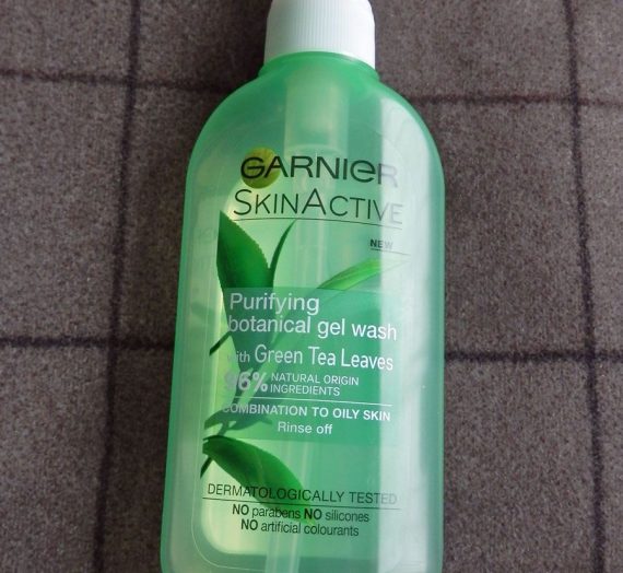SkinActive Purifying Botanical Gel Wash with Green Tea Leaves