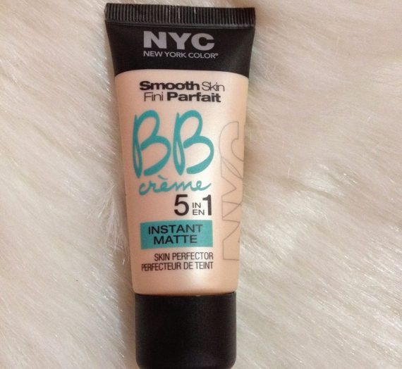 Instant Matte Smooth Skin BB Creme in Light