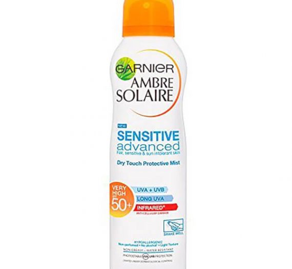 Ambre Solaire Sensitive Advanced Protecting and Hydrating Face Mist SPF50