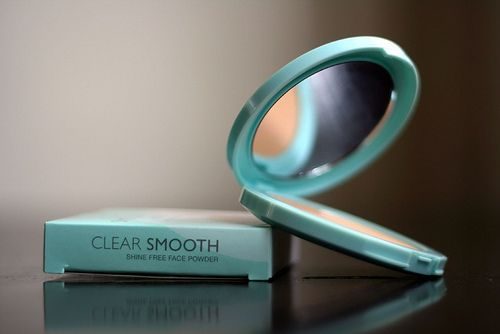 Clear Smooth Shine Free Face Powder