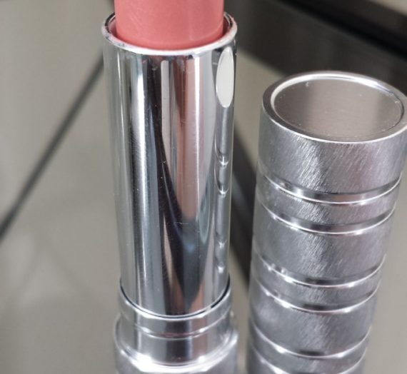 High Impact Lip Colour SPF15 – #22 Pink Style