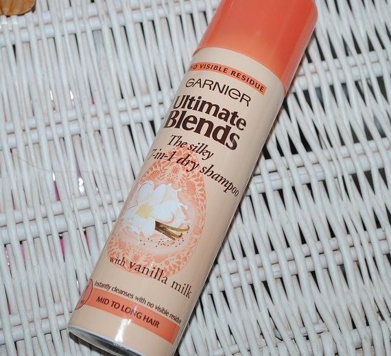 Ultimate Blends The Revitalising 7-in-1 dry shampoo