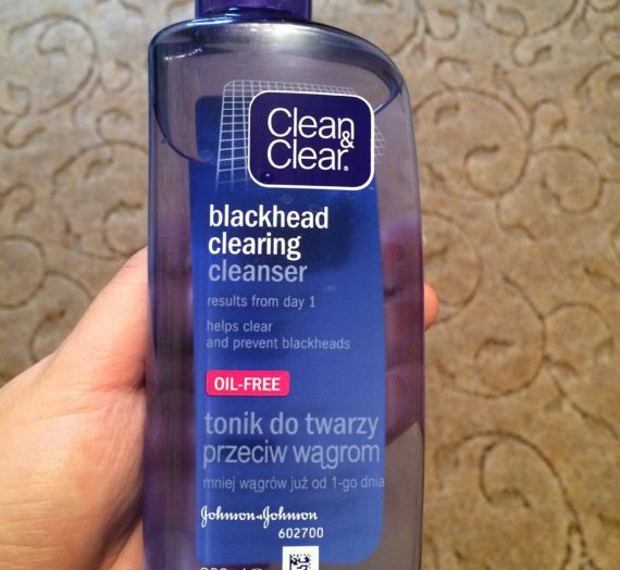 Blackhead clearing cleanser oil-free