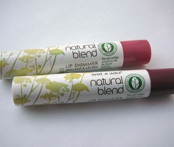 Natural Blend lip shimmer in Cinnamon