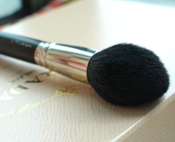 138 Tapered Face Brush