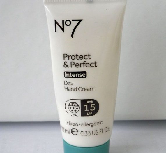 No 7 Protect & Perfect Protection Hand Cream
