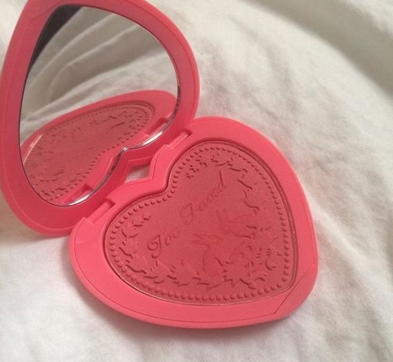 Love Flush Long Lasting 16 Hour Blush in How Deep Is Your Love?