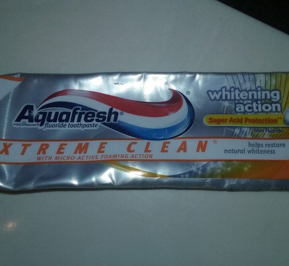 Aquafresh Extreme Clean Whitening Toothpaste
