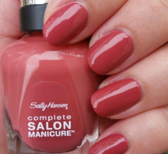 Complete Salon Manicure – Ginger Zinger