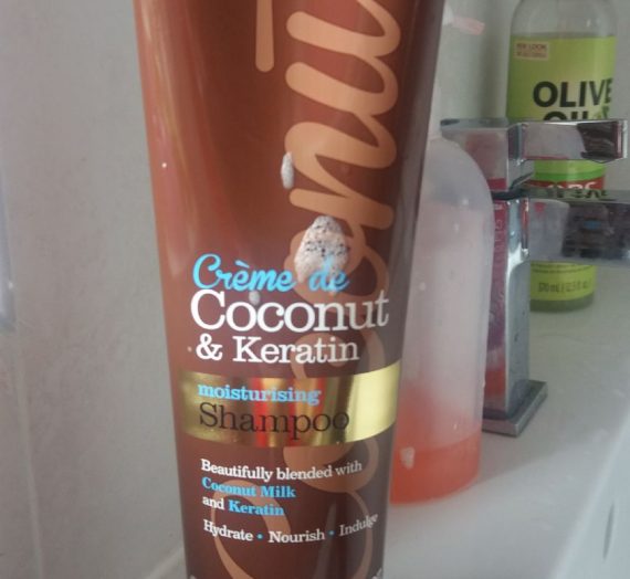 Creightons/Creme de Coconut Coconut&Keratin moisturising shampoo