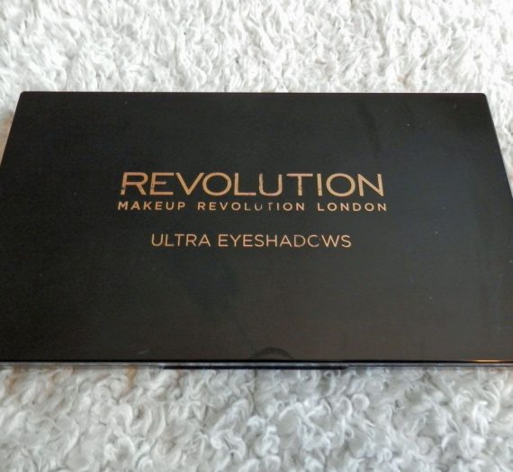 Ultra 32 Shade Eyeshadow Palette – Beyond Flawless